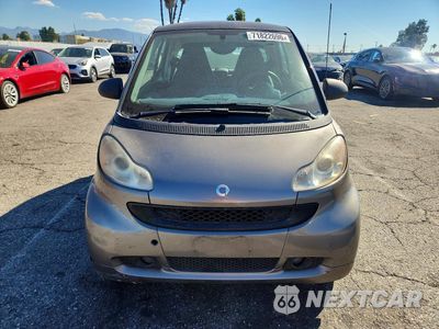 Piąte zdjęcie samochodu w środku: 2011 SMART FORTWO PURE VIN:WMEEJ3BA2BK437548 - miniatura