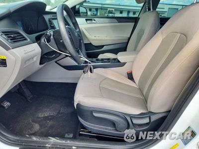 Zdjęcie 7 z 12 samochodu: 2017 HYUNDAI SONATA SE VIN:5NPE24AF7HH553754 - miniatura
