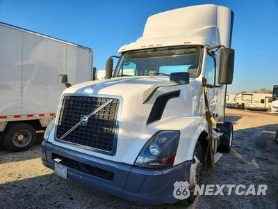 2018 VOLVO VN VNL - SEMI TRUCK 4V4N39TG0JN892852 - główne zdjęcie licytacji z USA - miniatura