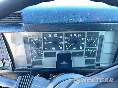 Zdjęcie 8 z 14 samochodu: 1998 INTERNATIONAL 4700 VIN:1HTSCABM9WH555080 - miniatura