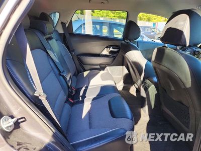Zdjęcie 11 z 13 samochodu: 2020 KIA NIRO EX VIN:KNDCC3LG5L5063262 - miniatura
