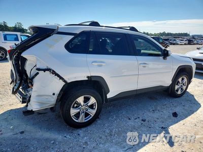 Trzecie zdjęcie samochodu z tyłu: 2025 TOYOTA RAV4 XLE VIN:2T3W1RFV3SC349068 - miniatura