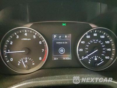 Zdjęcie 9 z 12 samochodu: 2017 HYUNDAI ELANTRA LIMITED VIN:5NPD84LFXHH017047 - miniatura