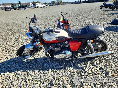 Trzecie zdjęcie samochodu z tyłu: 2012 TRIUMPH MOTORCYCLE BONNEVILLE T100 VIN:SMT910K16CT516524 - miniatura