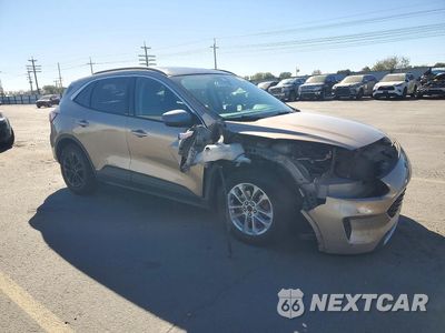 Czwarte zdjęcie samochodu z boku: 2020 FORD ESCAPE SE VIN:1FMCU0G63LUB02414 - miniatura