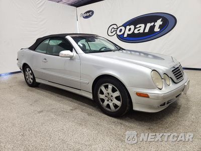Czwarte zdjęcie samochodu z boku: 2002 MERCEDES-BENZ CLK 320 VIN:WDBLK65G72T113976 - miniatura