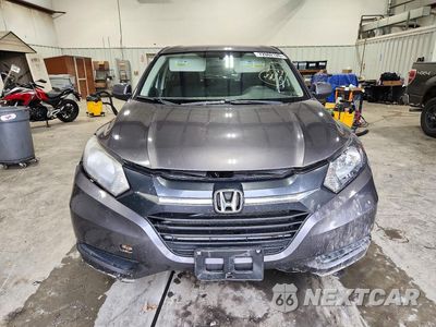Piąte zdjęcie samochodu w środku: 2018 HONDA HR-V LX VIN:3CZRU6H30JM725331 - miniatura