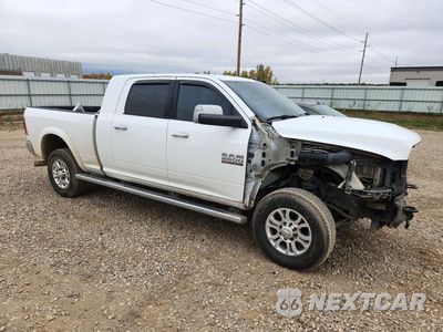 Czwarte zdjęcie samochodu z boku: 2018 RAM 2500 LARAMIE VIN:3C6UR5NL6JG288988 - miniatura