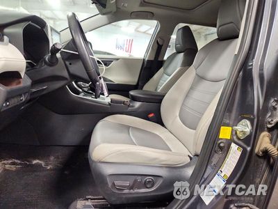 Zdjęcie 7 z 14 samochodu: 2019 TOYOTA RAV4 LIMITED VIN:2T3DWRFV0KW009433 - miniatura
