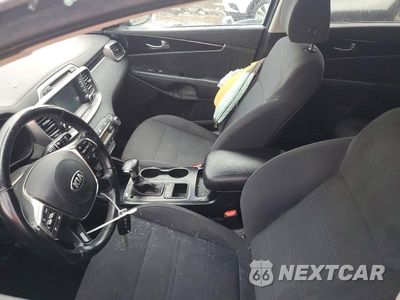 Zdjęcie 7 z 13 samochodu: 2019 KIA SORENTO LX VIN:5XYPG4A30KG439223 - miniatura
