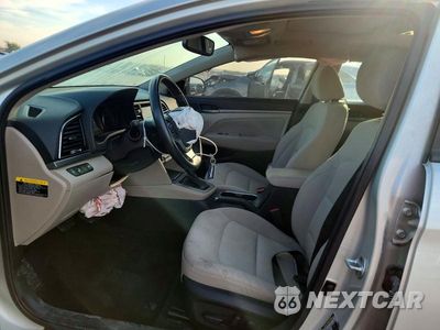 Zdjęcie 7 z 13 samochodu: 2017 HYUNDAI ELANTRA VALUE EDITION VIN:5NPD84LF5HH119582 - miniatura