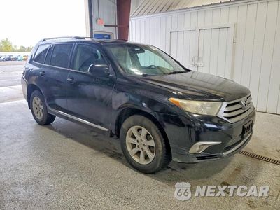 Czwarte zdjęcie samochodu z boku: 2013 TOYOTA HIGHLANDER PLUS VIN:5TDBK3EH4DS228847 - miniatura