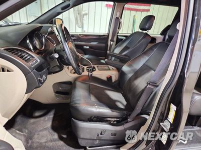 Zdjęcie 7 z 13 samochodu: 2019 DODGE GRAND CARAVAN SXT VIN:2C4RDGCG4KR691118 - miniatura