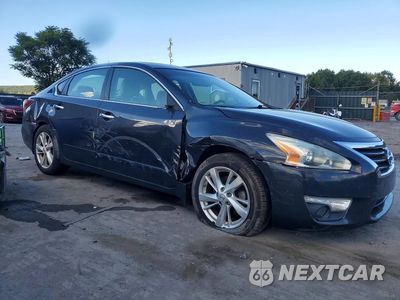 Czwarte zdjęcie samochodu z boku: 2015 NISSAN ALTIMA 2.5 SV VIN:1N4AL3AP8FC224235 - miniatura