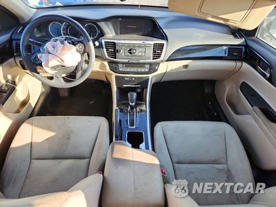Zdjęcie 8 z 13 samochodu: 2016 HONDA ACCORD LX VIN:1HGCR2F35GA084709 - miniatura