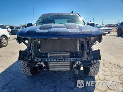 Piąte zdjęcie samochodu w środku: 2022 CHEVROLET SILVERADO K1500 TRAIL BOSS CUSTOM VIN:3GCPDCEK6NG639632 - miniatura