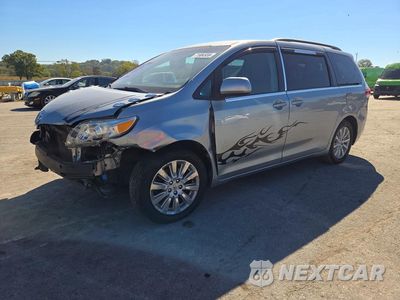 2014 TOYOTA SIENNA LE 5TDJK3DC3ES089927 - główne zdjęcie licytacji z USA - miniatura