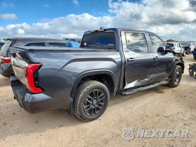 Trzecie zdjęcie samochodu z tyłu: 2026 TOYOTA TUNDRA CREWMAX LIMITED VIN:5TFZA5AB3TX055863 - miniatura