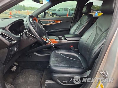 Zdjęcie 7 z 12 samochodu: 2018 LINCOLN MKX RESERVE VIN:2LMPJ6LR0JBL30732 - miniatura