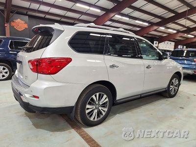 Trzecie zdjęcie samochodu z tyłu: 2020 NISSAN PATHFINDER SV VIN:5N1DR2BM5LC629318 - miniatura