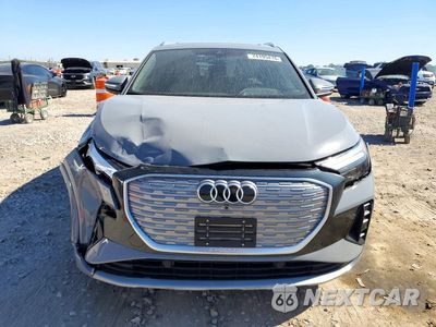 Piąte zdjęcie samochodu w środku: 2023 AUDI Q4 E-TRON PREMIUM VIN:WA1ACBFZ1PP033100 - miniatura