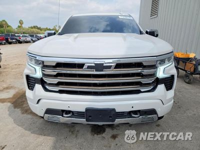 Piąte zdjęcie samochodu w środku: 2025 CHEVROLET SILVERADO K1500 HIGH COUNTRY VIN:3GCUKJE84SG114176 - miniatura