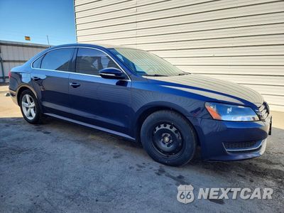 Czwarte zdjęcie samochodu z boku: 2012 VOLKSWAGEN PASSAT SE VIN:1VWBP7A34CC032598 - miniatura