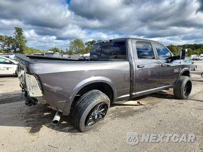 Trzecie zdjęcie samochodu z tyłu: 2016 RAM 3500 LARAMIE VIN:3C63R3EL5GG216835 - miniatura