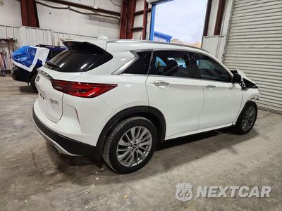 Trzecie zdjęcie samochodu z tyłu: 2023 INFINITI QX50 LUXE VIN:3PCAJ5BB5PF105089 - miniatura