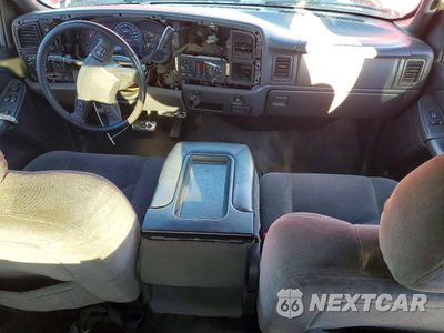 Zdjęcie 8 z 12 samochodu: 2006 CHEVROLET SILVERADO K1500 VIN:1GCEK19B16Z195511 - miniatura