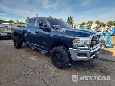 Czwarte zdjęcie samochodu z boku: 2021 RAM 2500 TRADESMAN VIN:3C6UR5CJ1MG695199 - miniatura