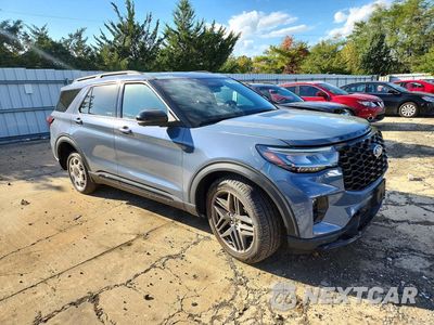 Czwarte zdjęcie samochodu z boku: 2025 FORD EXPLORER ST VIN:1FMWK8GC7SGA81779 - miniatura