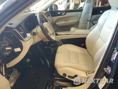 Zdjęcie 7 z 13 samochodu: 2018 VOLVO XC60 T5 MOMENTUM VIN:YV4102RK7J1076098 - miniatura