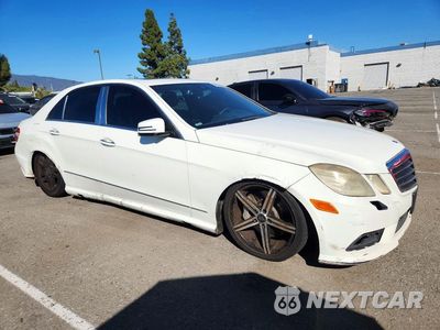Czwarte zdjęcie samochodu z boku: 2010 MERCEDES-BENZ E 550 VIN:WDDHF7CB1AA120950 - miniatura