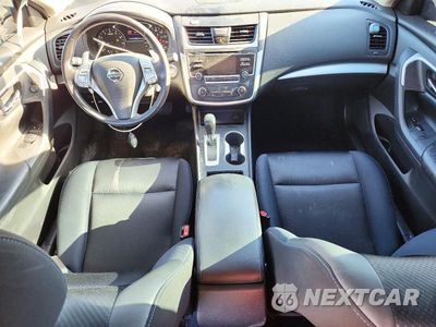 Zdjęcie 8 z 12 samochodu: 2017 NISSAN ALTIMA 2.5 SR VIN:1N4AL3AP1HC482650 - miniatura