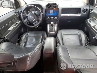 Zdjęcie 8 z 13 samochodu: 2014 JEEP COMPASS LATITUDE VIN:1C4NJCEA3ED674813 - miniatura