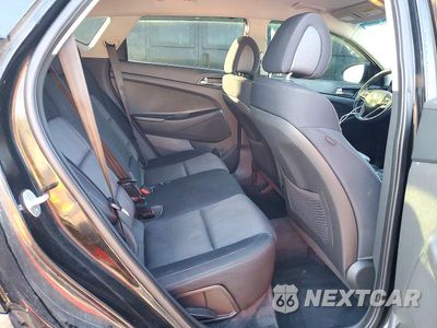 Zdjęcie 11 z 13 samochodu: 2016 HYUNDAI TUCSON SPORT VIN:KM8J33A28GU059065 - miniatura