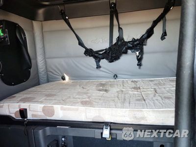 Zdjęcie 10 z 14 samochodu: 2020 FREIGHTLINER CASCADIA 126