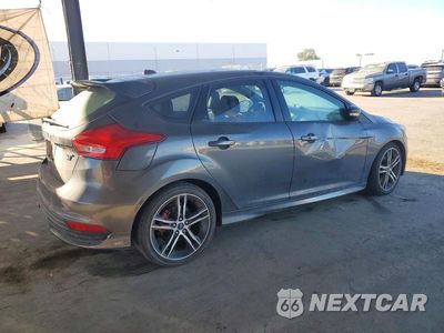 Trzecie zdjęcie samochodu z tyłu: 2016 FORD FOCUS ST VIN:1FADP3L96GL324996 - miniatura