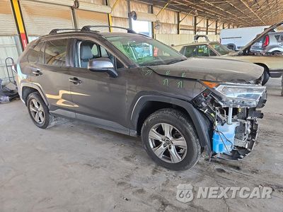 Czwarte zdjęcie samochodu z boku: 2019 TOYOTA RAV4 XLE VIN:JTMP1RFVXKD019637 - miniatura
