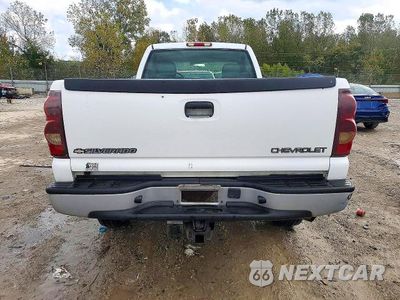Zdjęcie 6 z 13 samochodu: 2003 CHEVROLET SILVERADO K2500 HEAVY DUTY VIN:1GCHK24UX3E118375 - miniatura