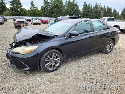 2015 TOYOTA CAMRY SE 4T1BF1FK8FU005885 - główne zdjęcie licytacji z USA - miniatura