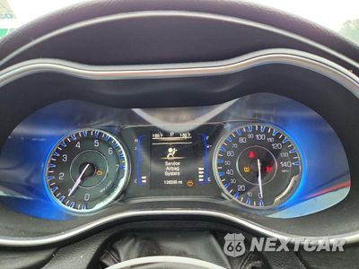 Zdjęcie 9 z 12 samochodu: 2015 CHRYSLER 200 LIMITED VIN:1C3CCCAB7FN701933 - miniatura