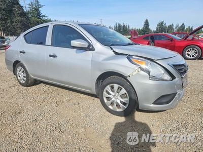 Czwarte zdjęcie samochodu z boku: 2018 NISSAN VERSA S PLUS VIN:3N1CN7AP3JL856340 - miniatura