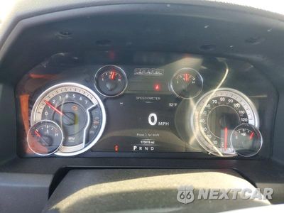 Zdjęcie 9 z 12 samochodu: 2018 RAM 1500 SLT VIN:1C6RR7LG8JS260318 - miniatura