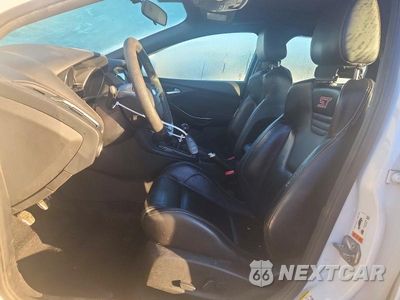 Zdjęcie 7 z 13 samochodu: 2017 FORD FOCUS ST VIN:1FADP3L9XHL345335 - miniatura
