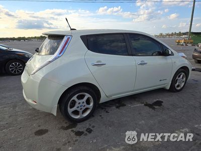 Trzecie zdjęcie samochodu z tyłu: 2011 NISSAN LEAF SV VIN:JN1AZ0CP7BT005896 - miniatura