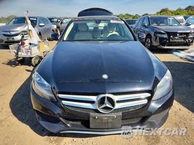 Piąte zdjęcie samochodu w środku: 2016 MERCEDES-BENZ C 300 4MATIC VIN:55SWF4KB8GU098669 - miniatura