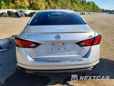 Zdjęcie 6 z 13 samochodu: 2019 NISSAN ALTIMA SR VIN:1N4BL4CV4KC244465 - miniatura