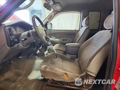 Zdjęcie 7 z 12 samochodu: 2004 TOYOTA TACOMA V6 VIN:5TEWN72N74Z382952 - miniatura